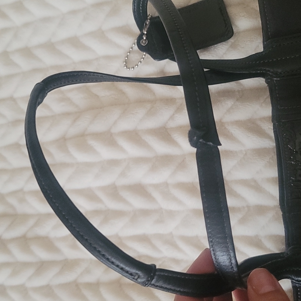Coach purse - Picture 4 of 10